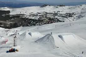 actividades_esquiador_snowpark.webp