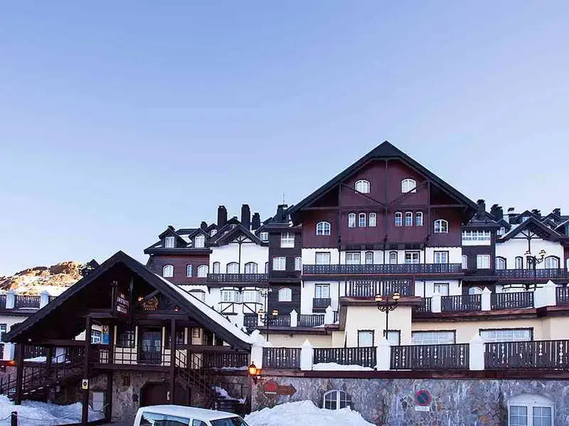 Parada Autobús Urbano Hotel Rumaykiyya