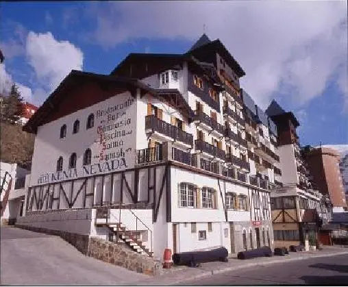 Parada Autobús Urbano Hotel Kenia Nevada